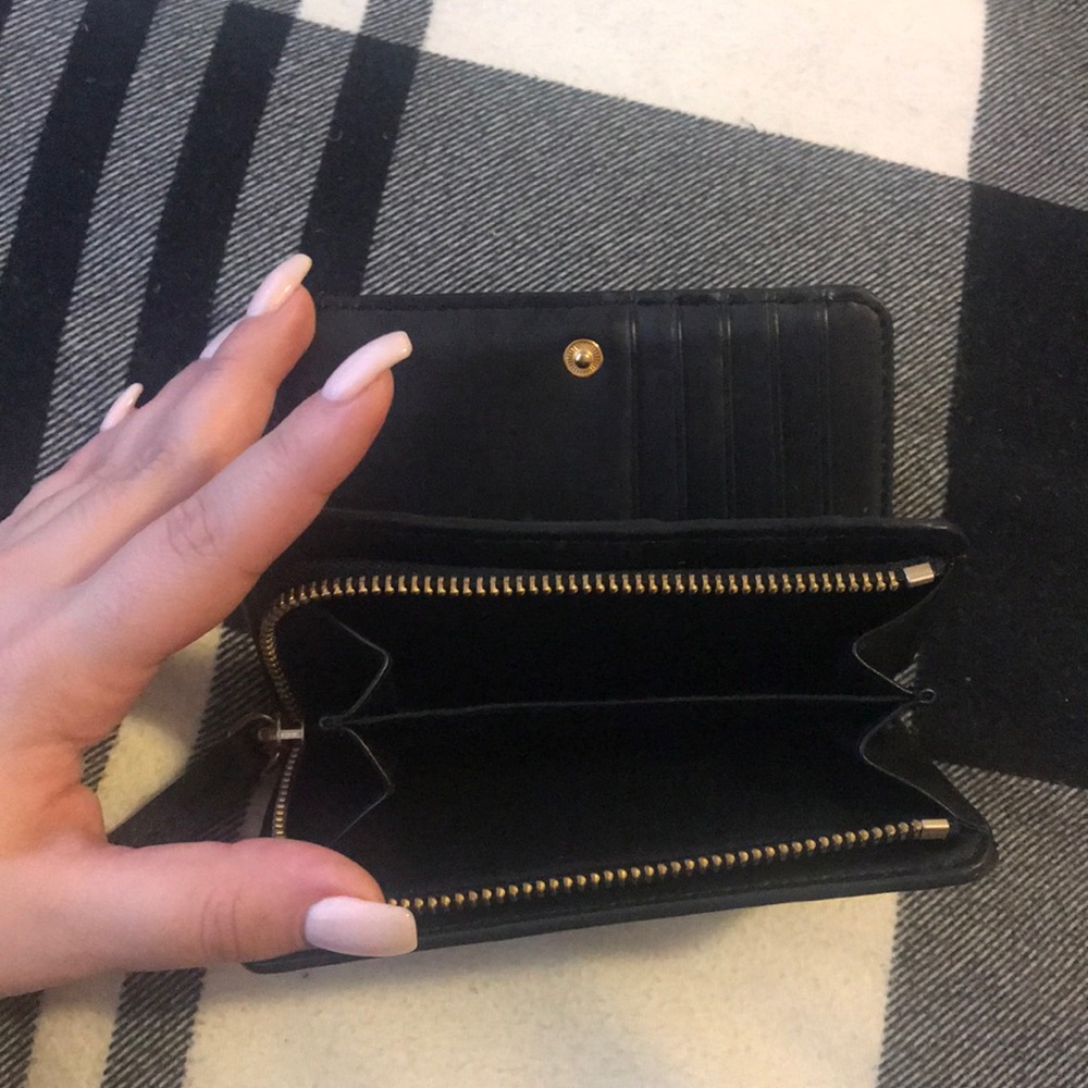 Marc Jacobs Leather Compact Wallet - Picture 3 of 5